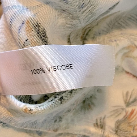 Denim & Flower Short Sleeve ButtonUp Shirt - Picture 4 of 4